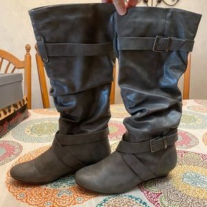 Mia Fashions women’s boot size 6.5